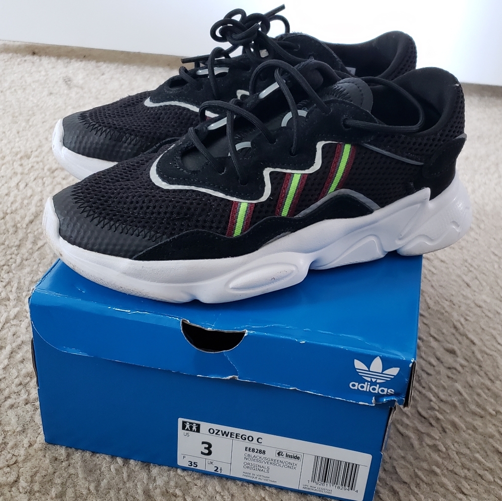 Adidas Ozweego Kids (Size 3Y)